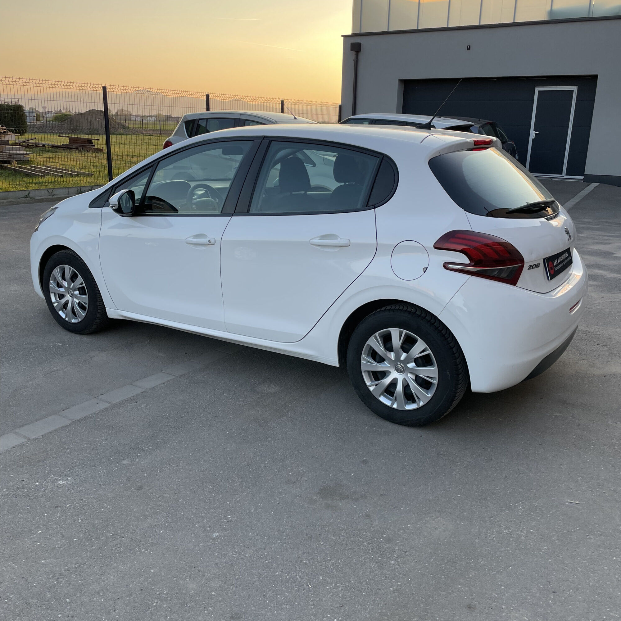 Peugeot 208 BlueHDi 100ch S&amp;S BVM5 Allure Business Wittenheim 0