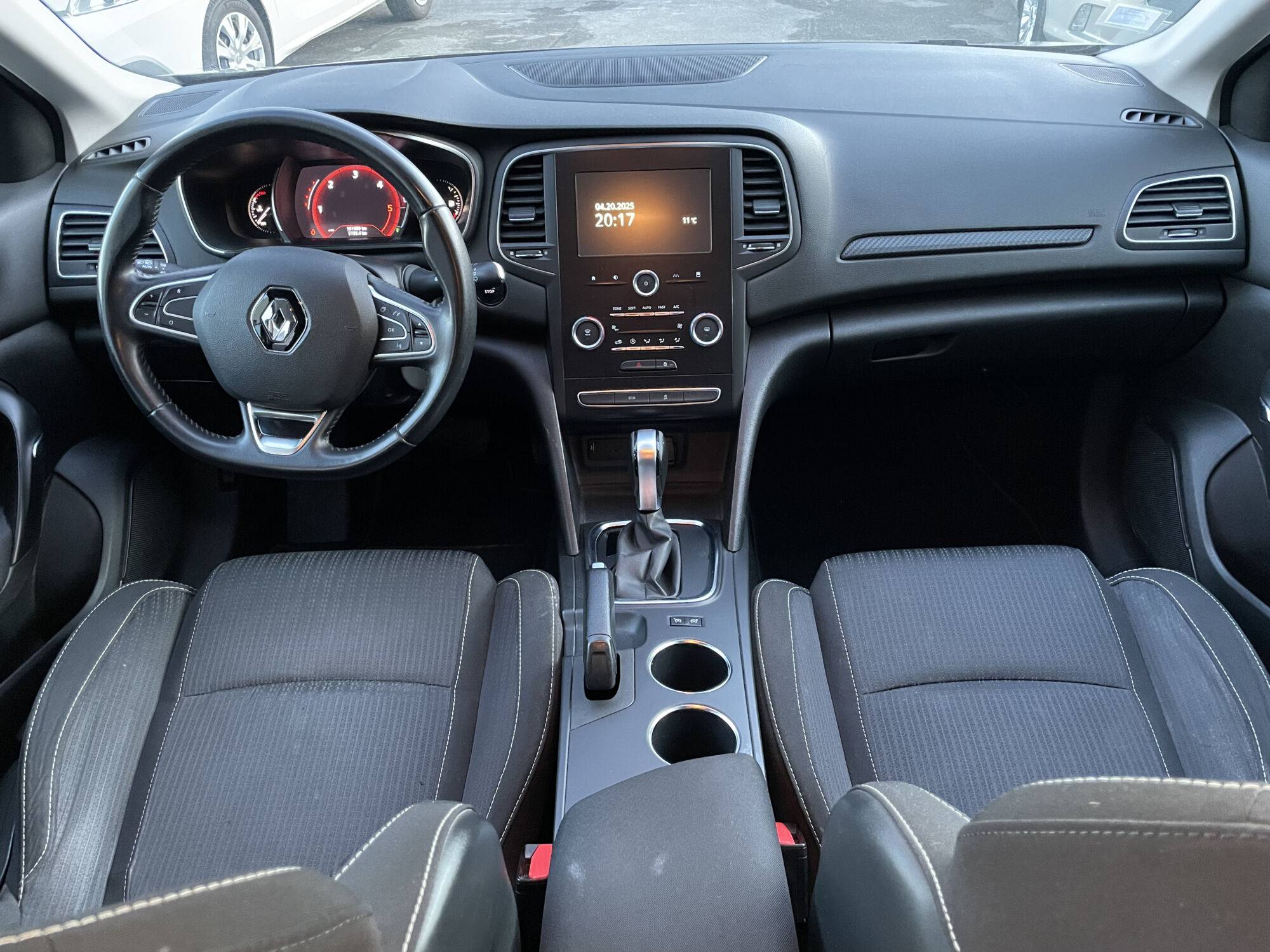 Renault Megane IV Berline Blue dCi 115 EDC Limited Wittenheim 0