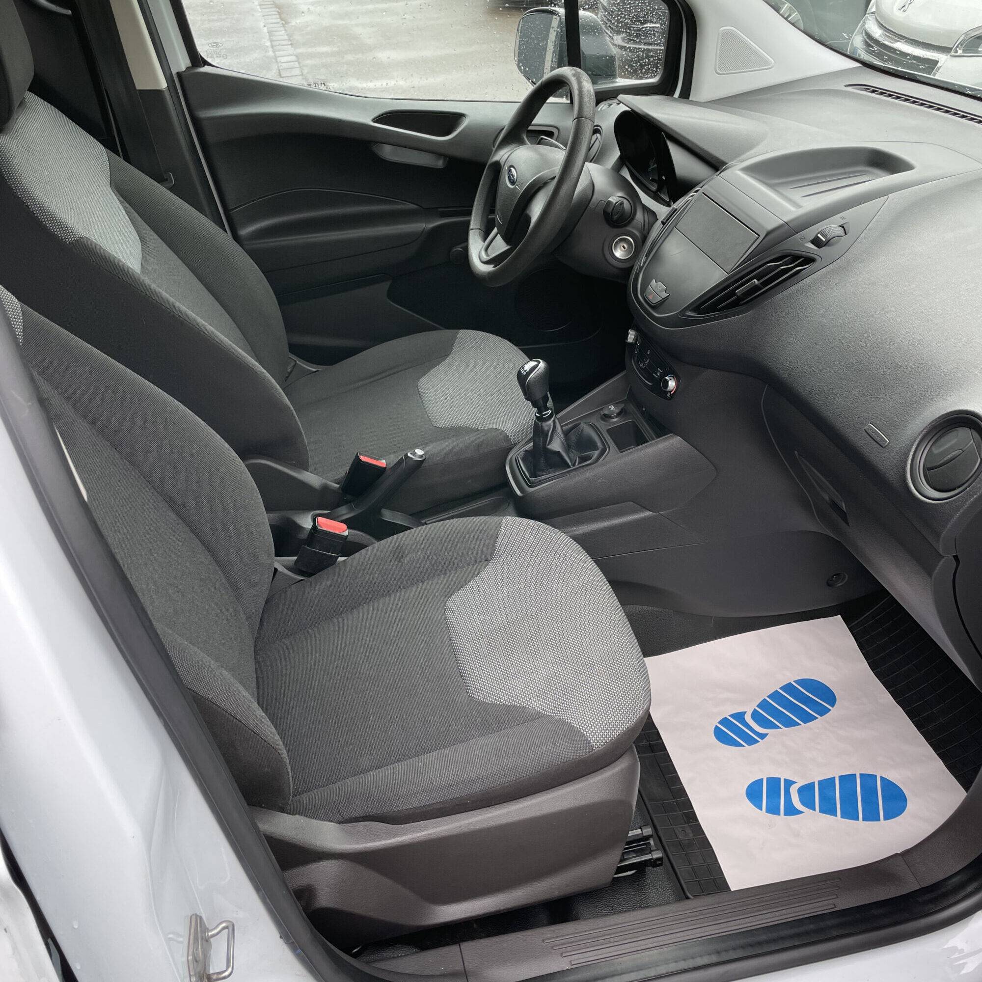 FORD TRANSIT COURIER 1.5L ECOBLUE Saint-Dié-des-Vosges 0
