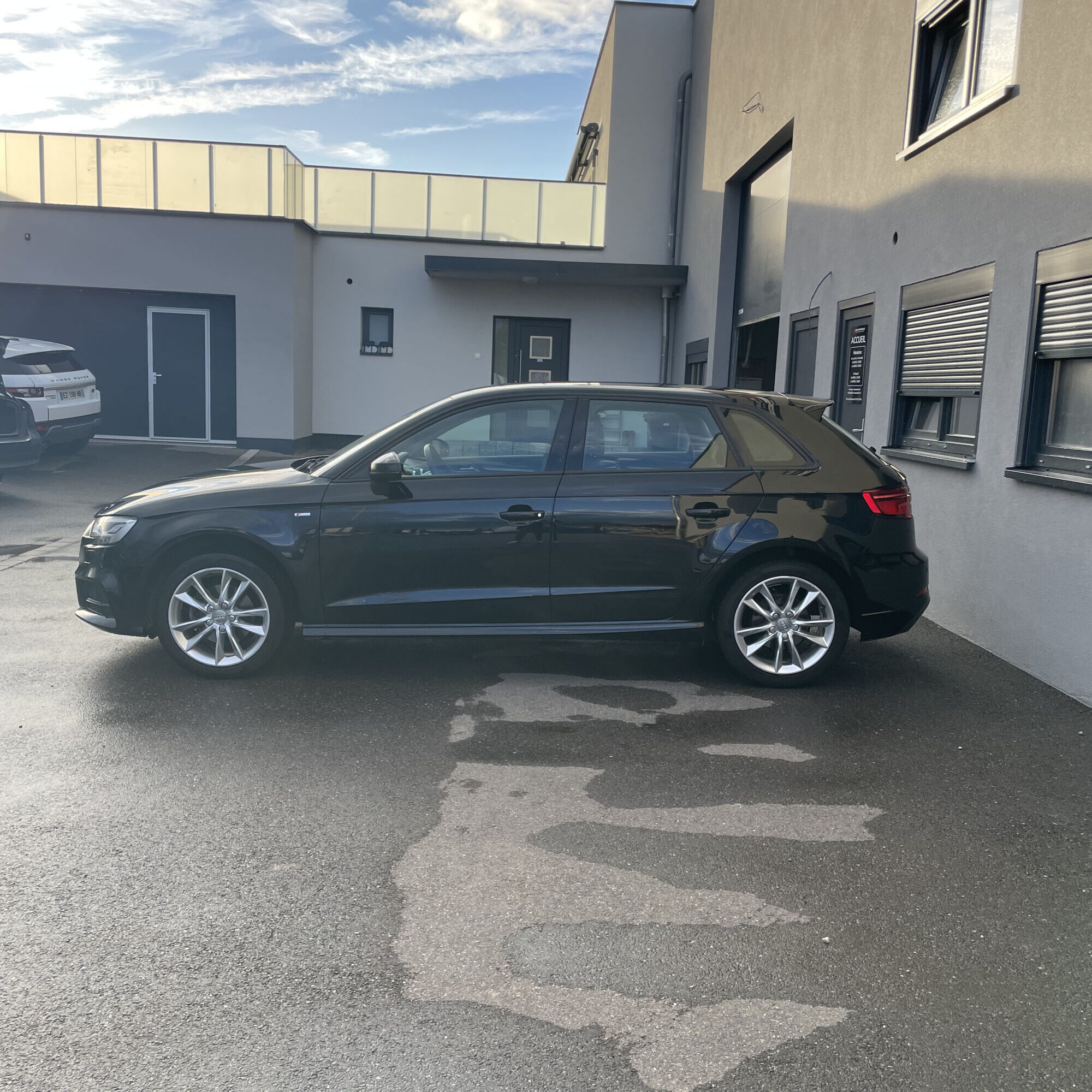 Audi A3 Sportback 1.6 TDI 116 Midnight Series Illzach 0