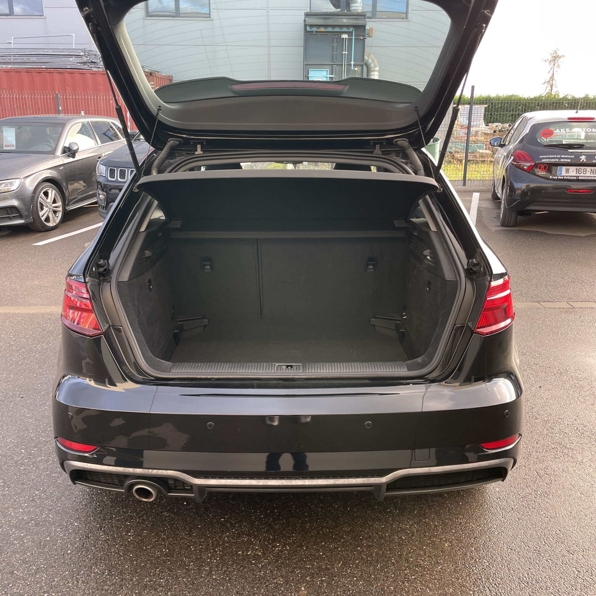Audi A3 Sportback 1.6 TDI 116 Midnight Series Illzach 0