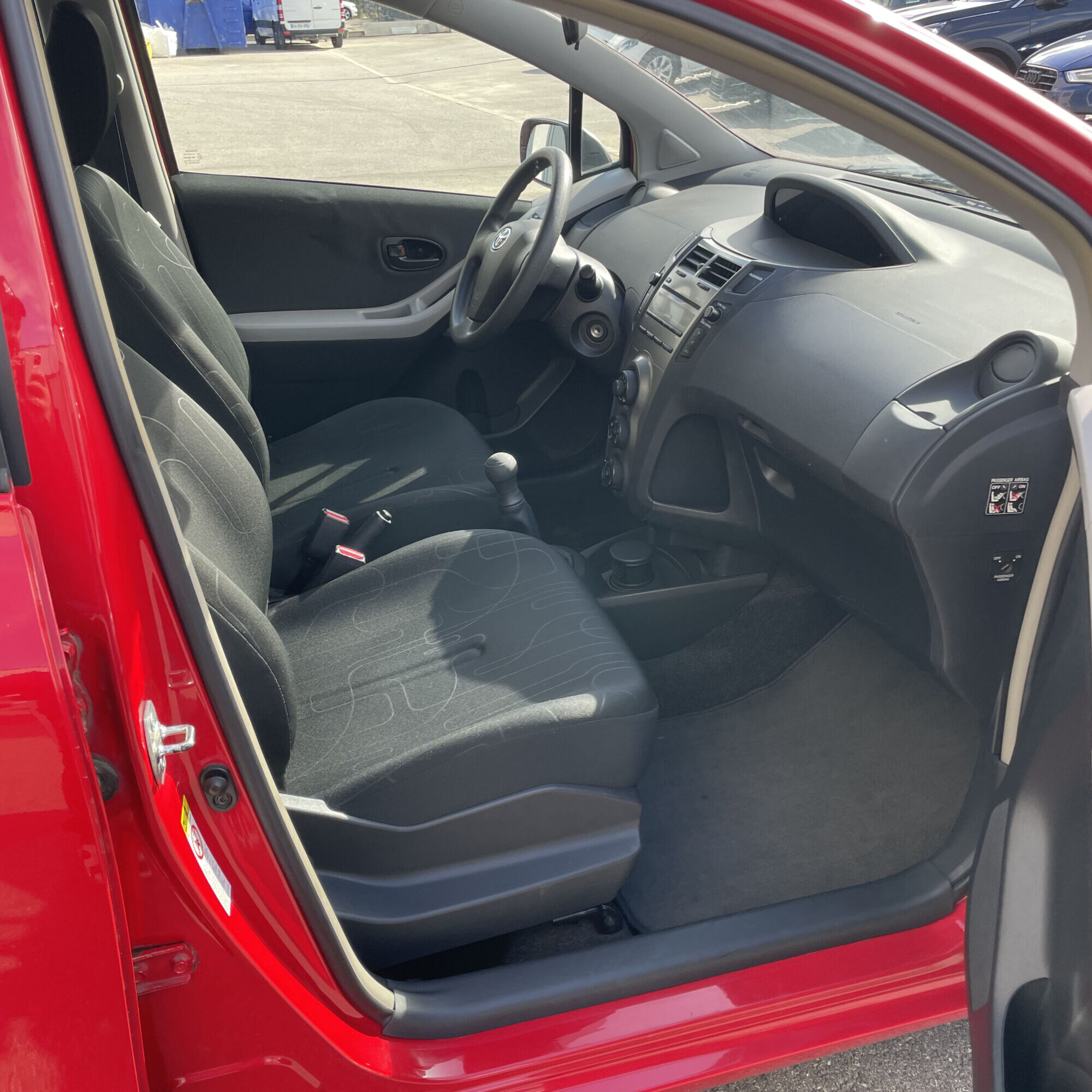 Toyota Yaris 1.0 &#8211; 69 VVT-i Confort Pack Erstein 0