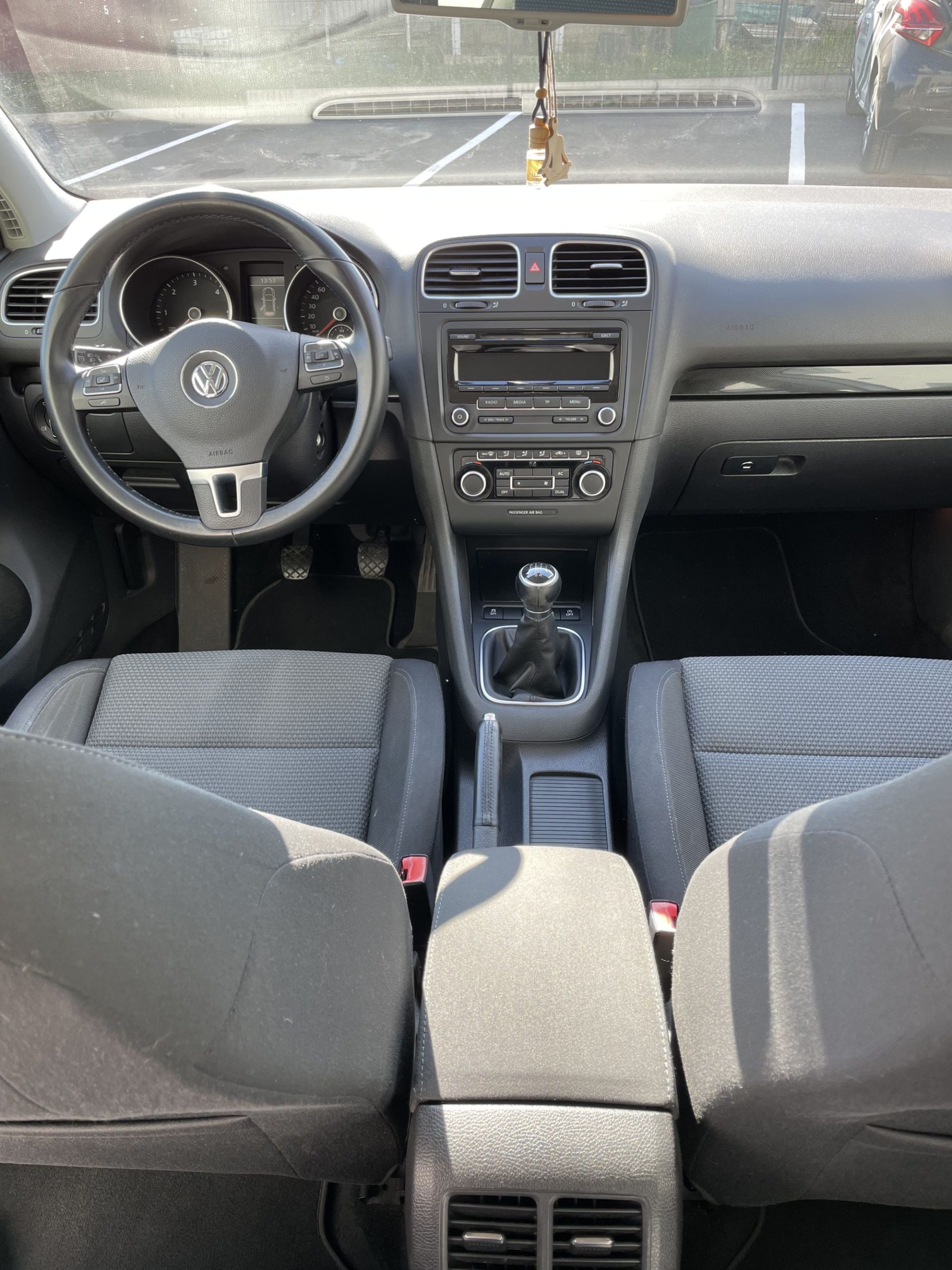 IMG_0764 2000X2000 | AKS Automobiles Volkswagen Golf 1.6 TDI 105 FAP CR BlueMotion Style Mulhouse 0