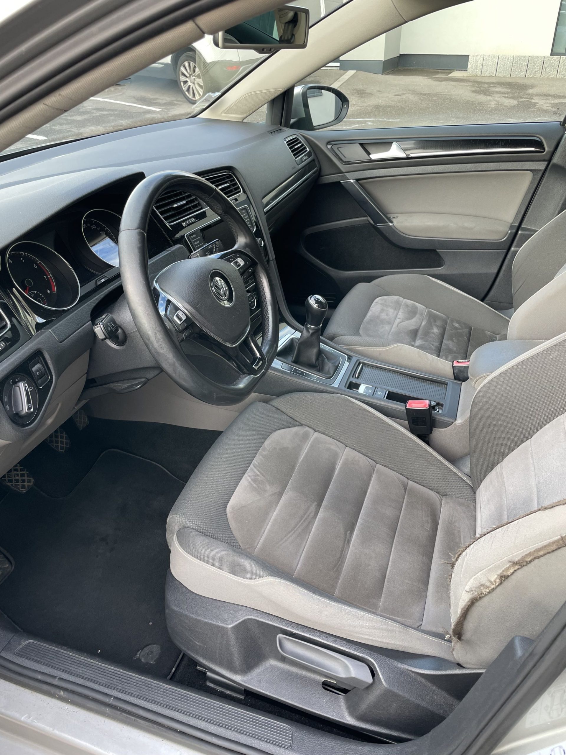 IMG_0794 2000X2000 | AKS Automobiles Volkswagen Golf 1.4 TSI 140 ACT BlueMotion Technology Carat Wittenheim 0