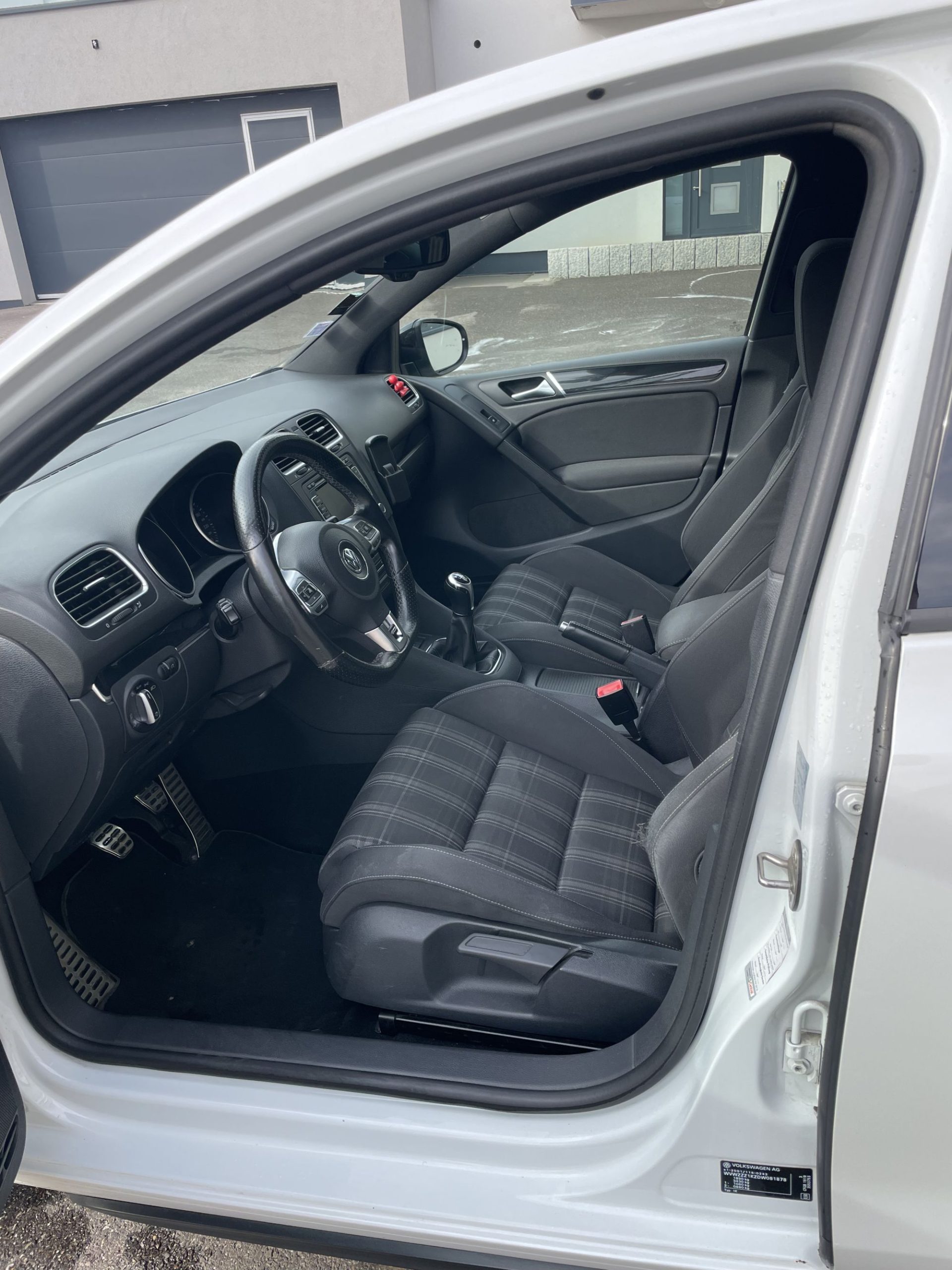 IMG_0810 2000X2000 | AKS Automobiles Volkswagen Golf VI 2.0 TDI 170 GTD Sélestat 0