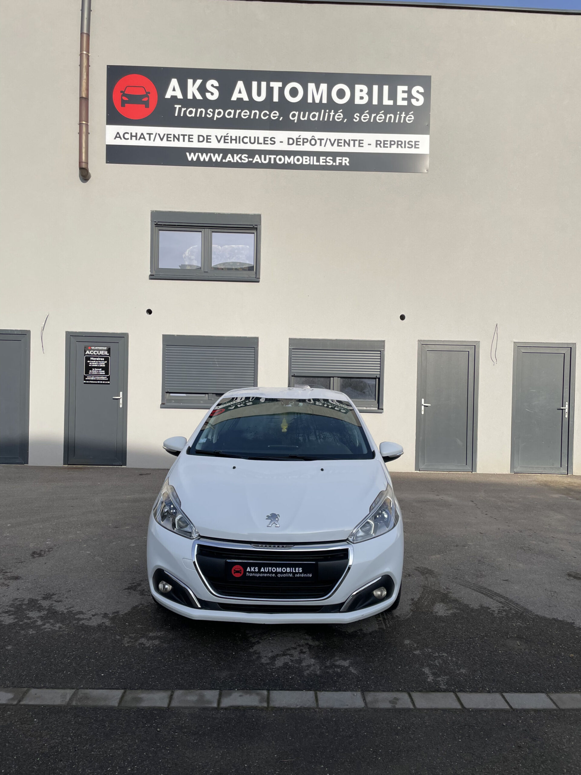 IMG_0885 2000X2000 | AKS Automobiles Peugeot 208 1.6 BlueHDi 100ch S&S BVM5 Saint-Dié-des-Vosges 0
