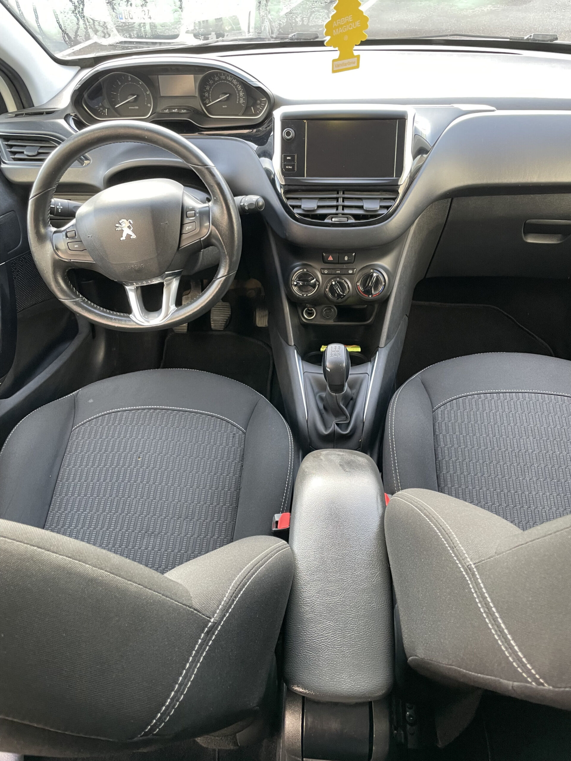IMG_0888 2000X2000 | AKS Automobiles Peugeot 208 1.6 BlueHDi 100ch S&S BVM5 Saint-Dié-des-Vosges 0